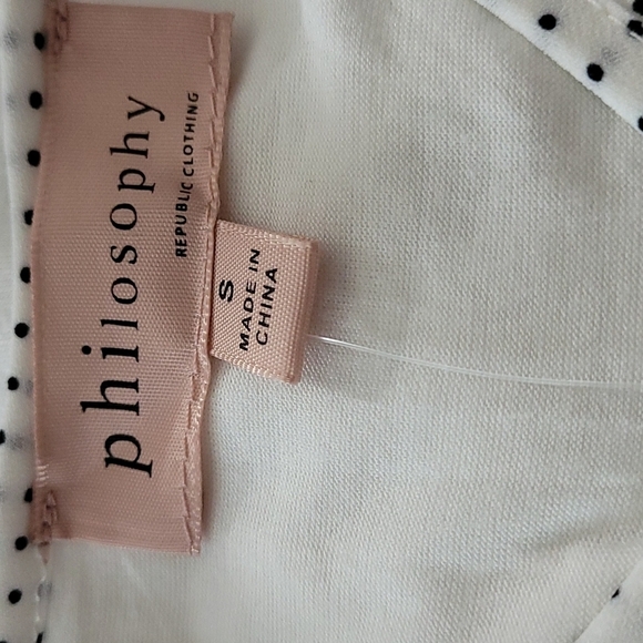 Woman's  Philosophy Rebublic   white v neck polka-dot blouse size small - Picture 9 of 10